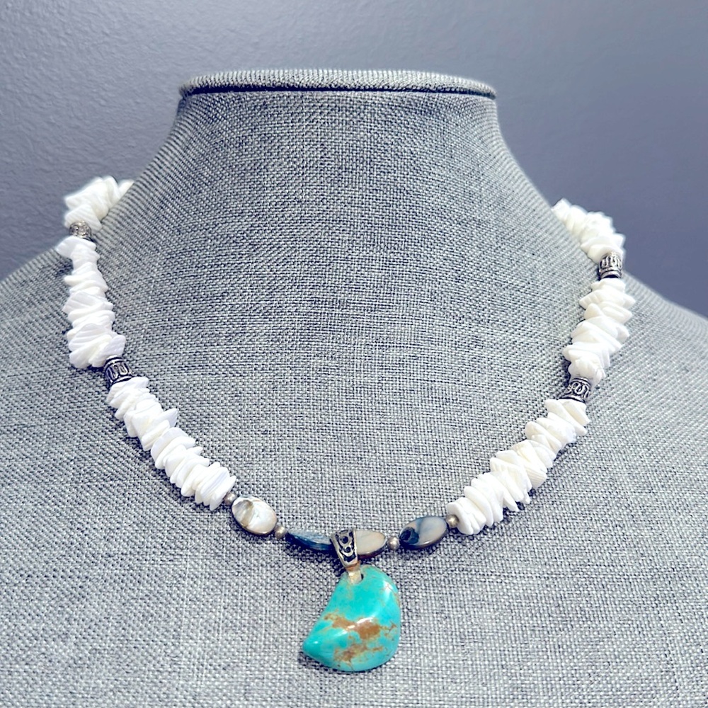 Vintage Natural Puka Shell & Turquoise Necklace